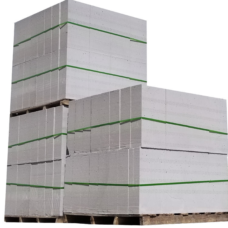 大竹改性材料和蒸压制度对冶金渣蒸压加气混凝土砌块性能的影响